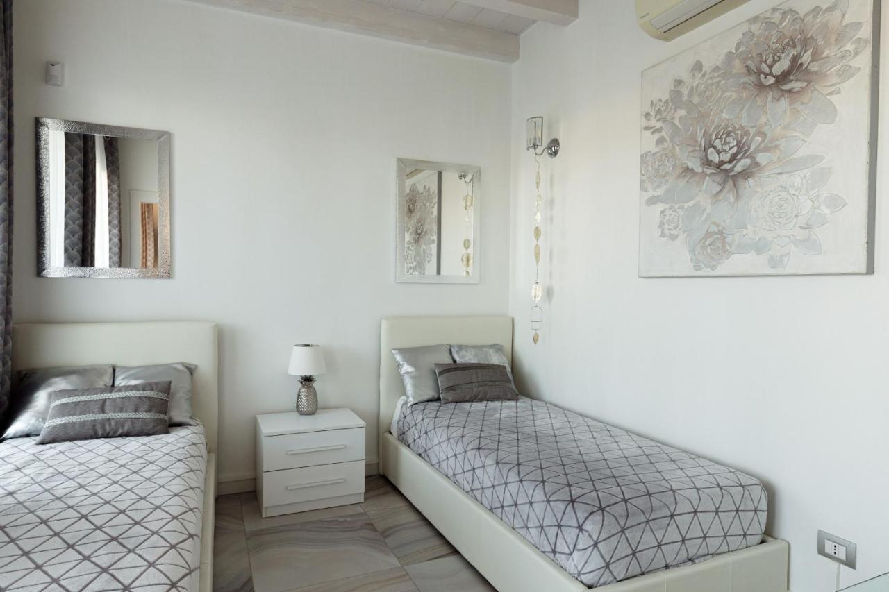 Apartment Blue Laguna Sirmione Luaran gambar