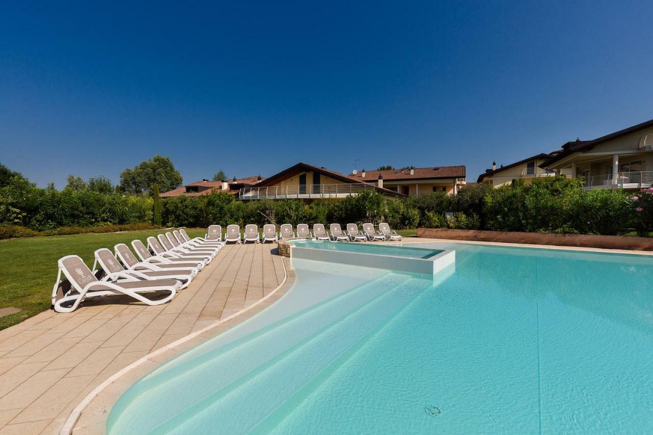 Apartment Blue Laguna Sirmione Luaran gambar